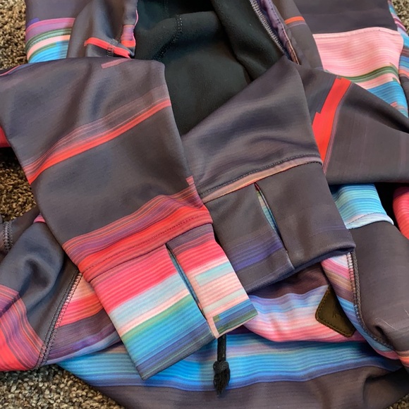 Burton’s sweater - Picture 3 of 6